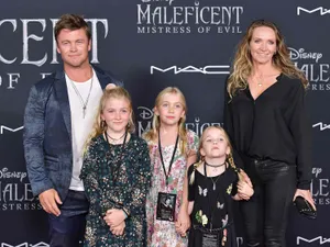Luke Hemsworth Familyat Maleficent Premiere Wallpaper