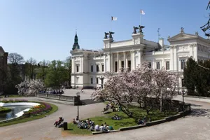 Lund_ University_ Main_ Building_ Springtime Wallpaper