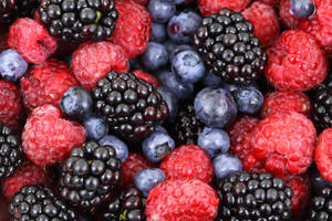 Luscious Boysenberry Among Berries Collection Wallpaper