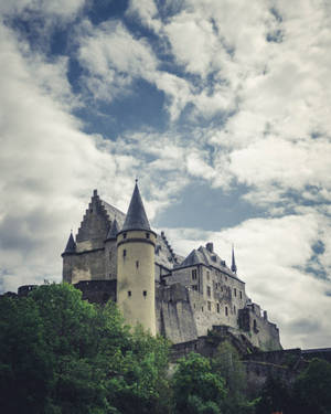 Luxembourg Vianden Castle Wallpaper