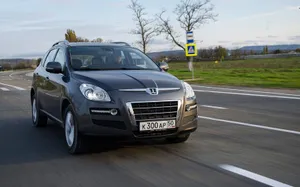 Luxgen U6 Suv - A Perfect Blend Of Style And Performance Wallpaper