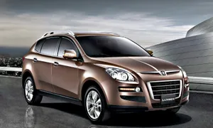 Luxgen U7 Turbo Suv Cruising On The Highway Wallpaper