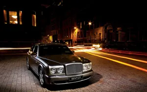 Luxurious Bentley Arnage In Immaculate Condition Wallpaper