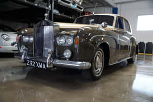 Luxurious Bentley S3 In Classic Elegance Wallpaper