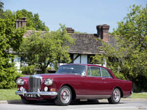 Luxurious Bentley S3 Vintage Elegance Wallpaper