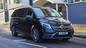 Luxurious Comfort - Mercedes Benz V-class Wallpaper