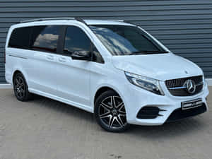 Luxurious Ride With Mercedes Benz V-class Wallpaper