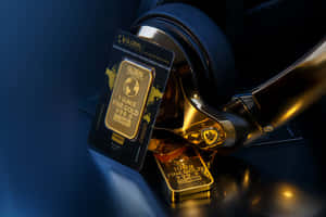 Luxury Goldand Headphones Wallpaper