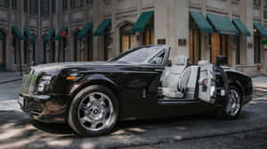 Luxury In Motion - The Rolls Royce Phantom Drophead Coupe Wallpaper