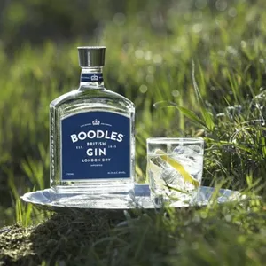 Luxury Lifestyle With Boodles London Dry Gin Wallpaper