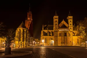 Maastricht Nighttime Architecture Wallpaper