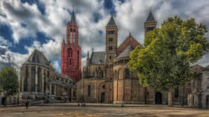 Maastricht Saint Servaas Basilicaand Vrijthof Square Wallpaper