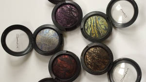 Mac Cosmetics Baked Eyeshadow Wallpaper