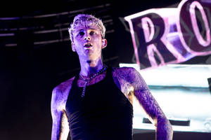 Machine Gun Kelly American Rapper Wallpaper