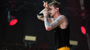 Machine Gun Kelly Concert Wallpaper