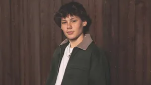 Maddox Batson Casual Portrait Wallpaper