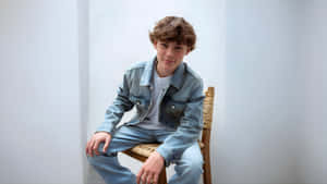 Maddox Batson Casual Style Wallpaper