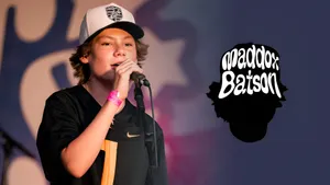 Maddox Batson Live Performance Wallpaper