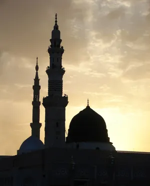 Madina Sharif At Sunrise Wallpaper