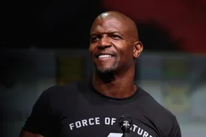 Madison Generals Linebacker Terry Crews In Action Wallpaper