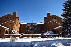 Magnificent Farrand Hall At The University Of Colorado Boulder Wallpaper