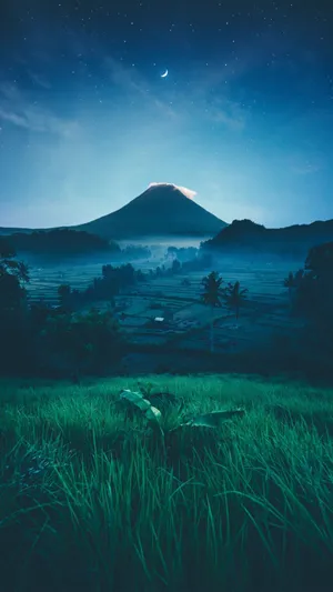 Magnificent Night Mountain View Wallpaper