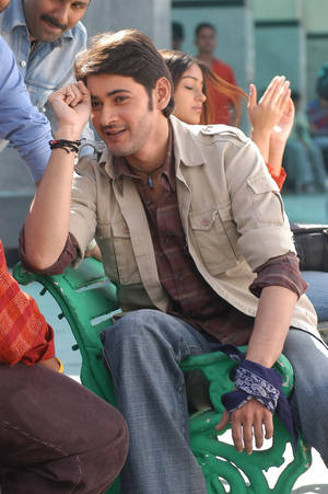 Mahesh Babu Hd Stills From Pokiri Wallpaper