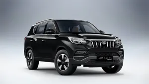 Mahindra Alturas G4 S U V Studio Shot Wallpaper