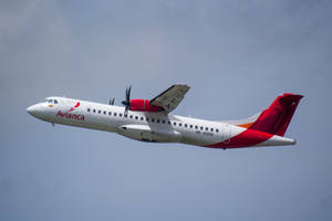 Majestic Avianca Airlines Atr 72-600 Mid-flight Wallpaper