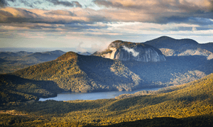 Majestic Beauty Of The Blue Ridge Mountains Wallpaper