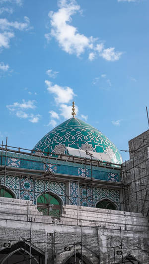 Majestic Dome Mosque In Baghdad Wallpaper