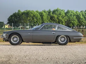 Majestic Elegance Of A Vintage Lamborghini 400 Gt Wallpaper