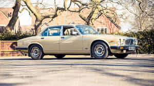 Majestic Elegance Of Bugatti Type 41 Royale Wallpaper