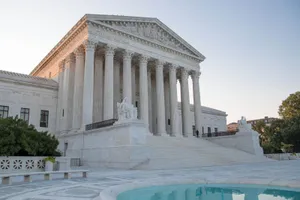 Majestic Facade Of The Supreme Court Building Wallpaper