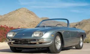 Majestic Lamborghini 400 Gt Caught In Motion. Wallpaper