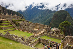 Majestic Machu Picchu - The Pride Of Cusco, Peru Wallpaper