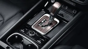 Majestic Mahindra Alturas G4 In A Luxurious Drive Wallpaper