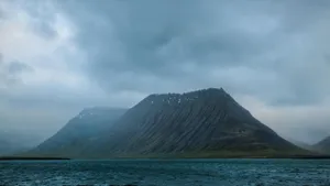 Majestic Mountain Landscape At Sunset Wallpaper