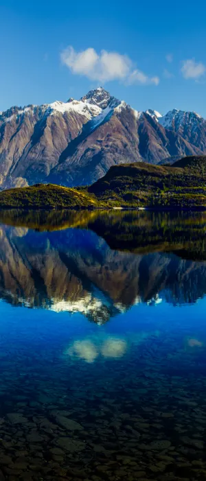 Majestic Mountain Vista Wallpaper