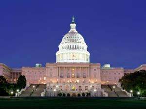 Majestic Night View Of The United States Capitol Wallpaper