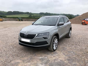 Majestic Skoda Karoq In Elegant Black Wallpaper