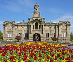 Majestic View Of Cartwright Hall In Yorkshire Wallpaper