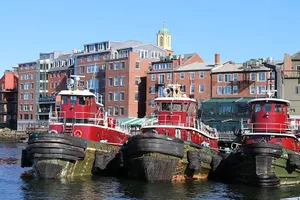 Majestic View Of Spinnaker Tower In Portsmouth, Uk Wallpaper