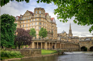 Majestic View Of The Historic Bath Spa, United Kingdom Wallpaper