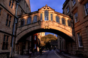 Majestic View Of The Iconic Bridge Of Sighs At Hertford College Wallpaper