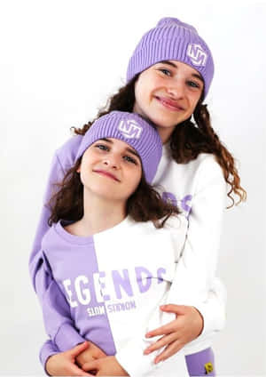 Make A Statement With Stylish Purple Accessories! Wallpaper