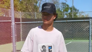 Malachi Barton Casual Style Wallpaper