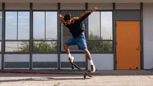 Malachi Barton Skateboarding Tricks Wallpaper