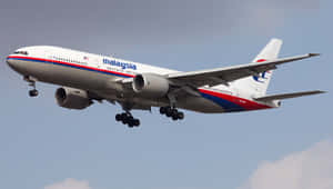 Malaysia Airlines Boeing777 Midflight Wallpaper