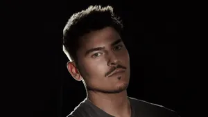 Man Face Make-up Artist Mario Dedivanovic Wallpaper